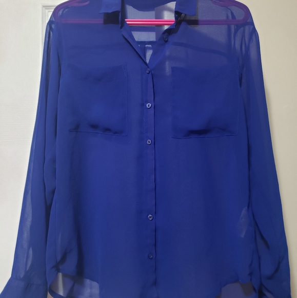 Button up blouse - Picture 2 of 4